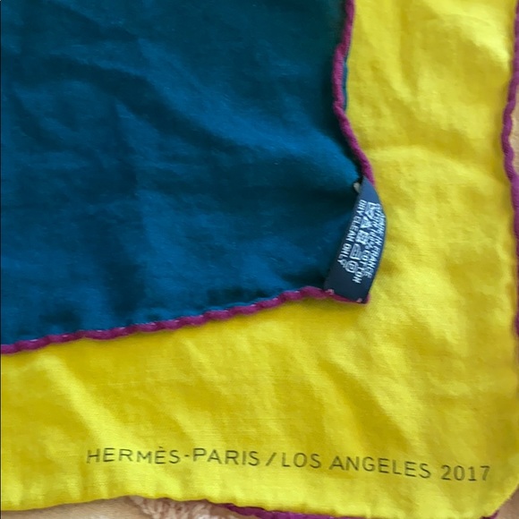 Hermes Paris x Los Angeles Rare Scarf - Picture 5 of 14